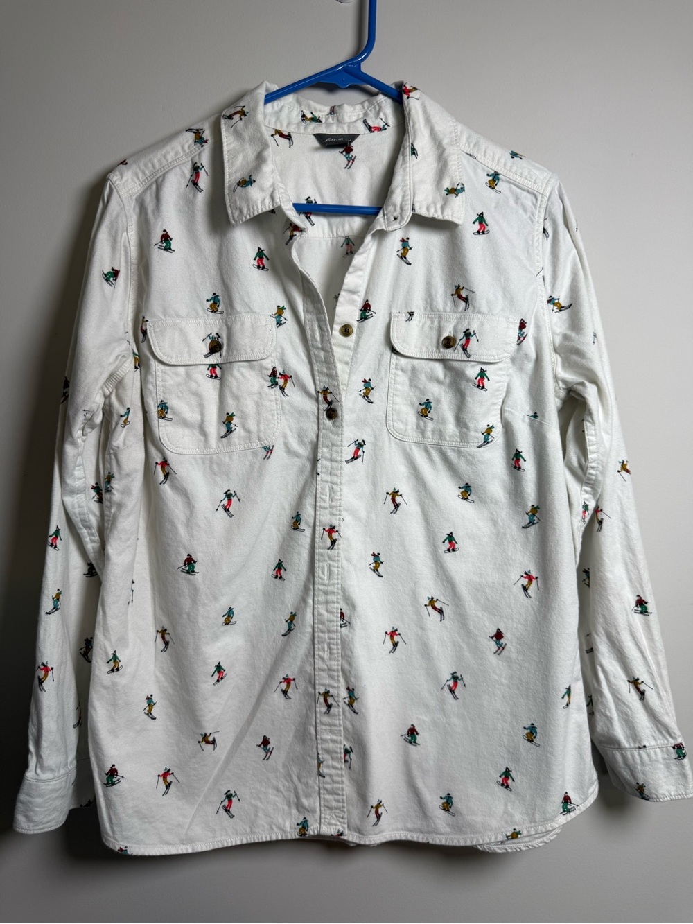 Eddie Bauer Women’s L White Ski Print Cotton Flannel Button-Up Shirt Winter